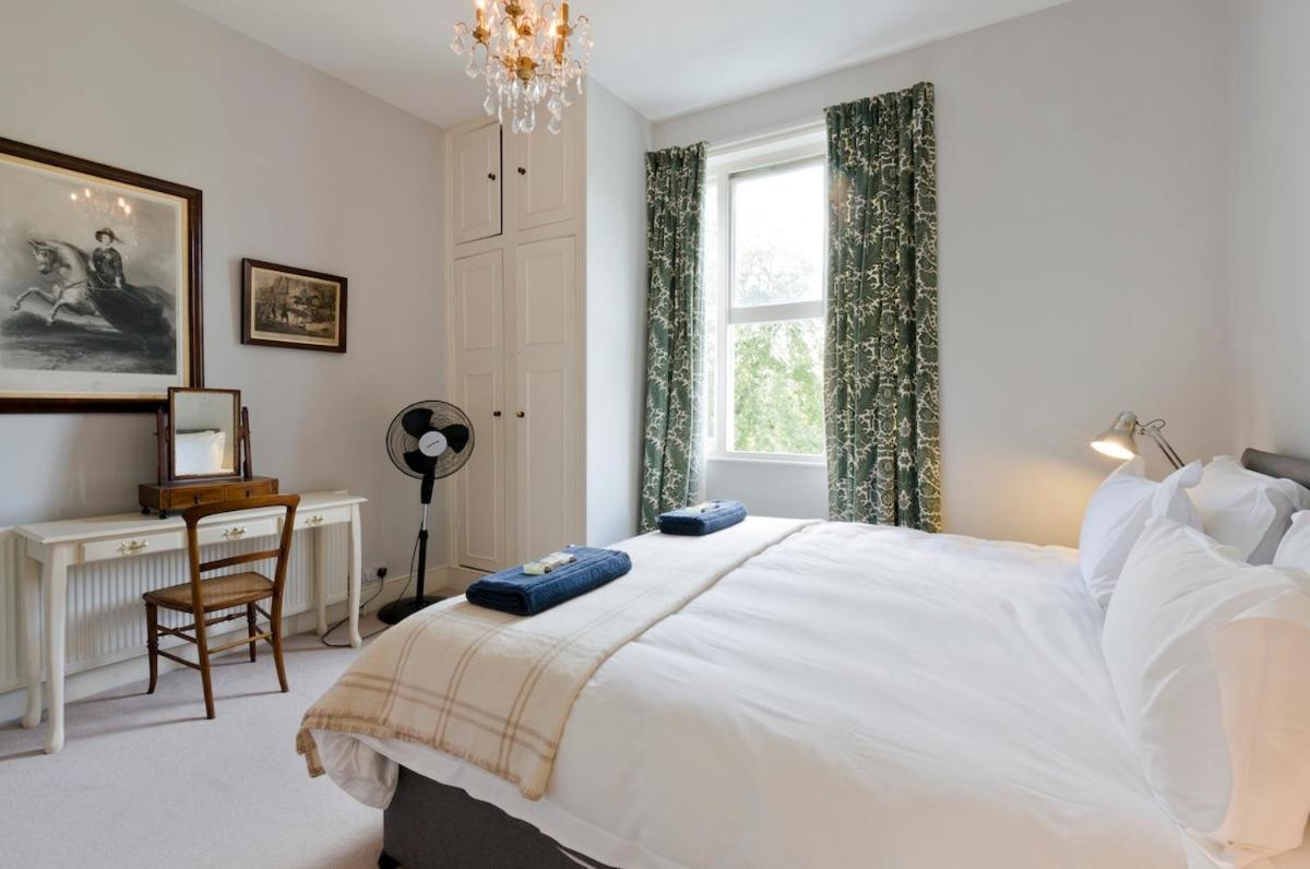 Appartamento Notting Hill Charm -Sleeps 5 - Urban Retreat Londra Esterno foto