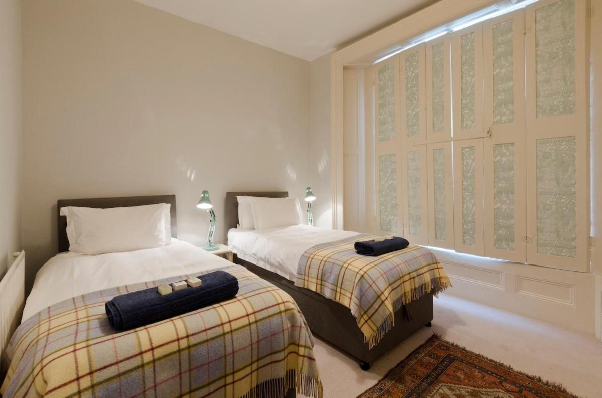 Appartamento Notting Hill Charm -Sleeps 5 - Urban Retreat Londra Esterno foto
