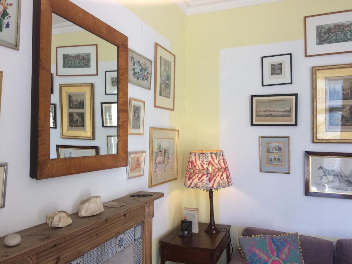 Appartamento Notting Hill Charm -Sleeps 5 - Urban Retreat Londra Esterno foto